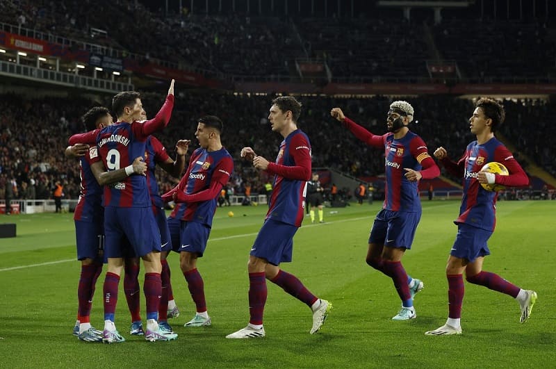 Với chuỗi thắng liên tiếp Barcelona đang dẫn đầu bảng xếp hạng La Liga